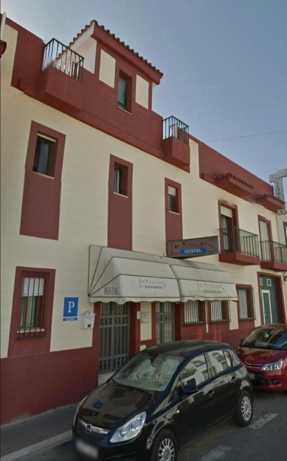 Los Príncipes Palos de la Frontera Exterior foto
